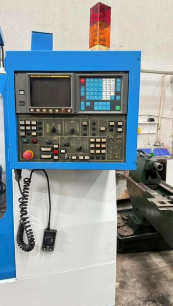 SÜPERMAX FANUK KONTROL DİVZÖRLÜ PUNTALI  İŞLEME MERKEZİ