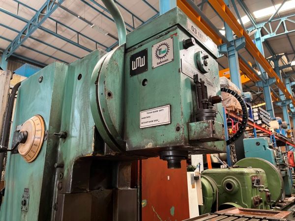 TAKSAN FSS 400 V-2 FREZE