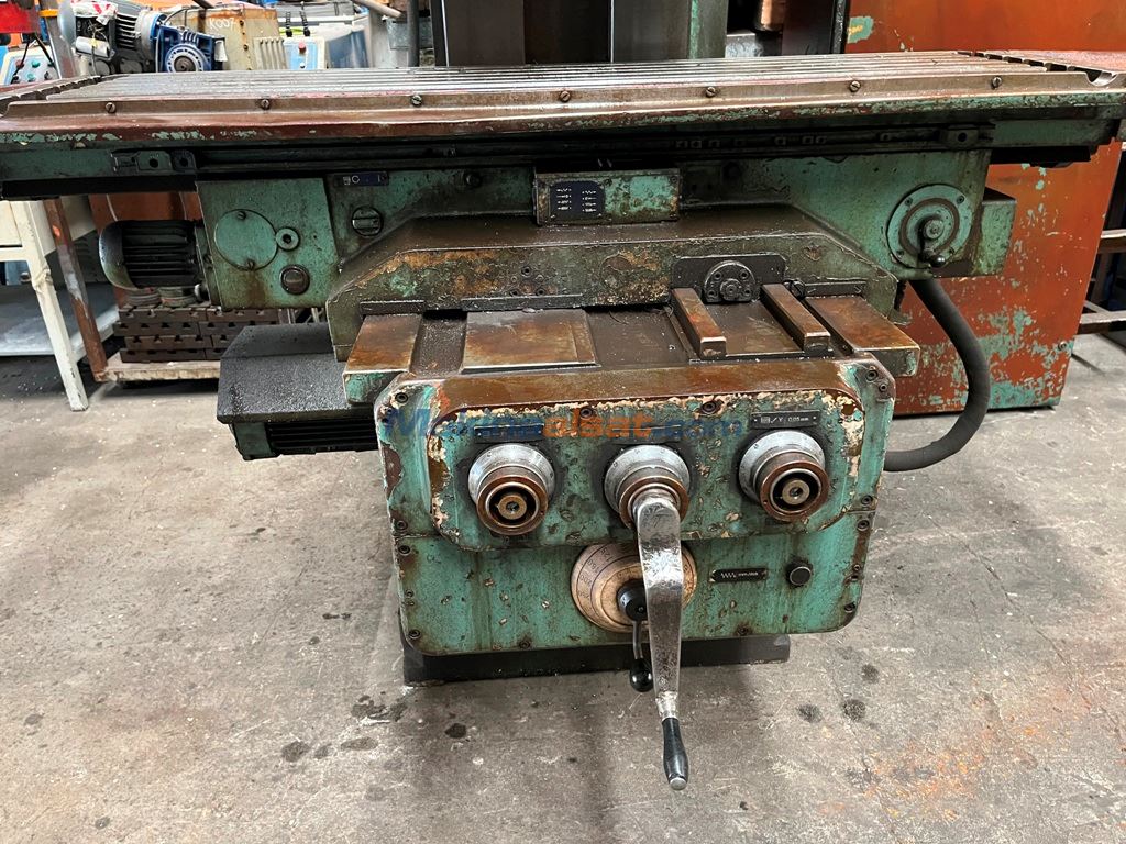 TAKSAN FSS 400 V-2 FREZE