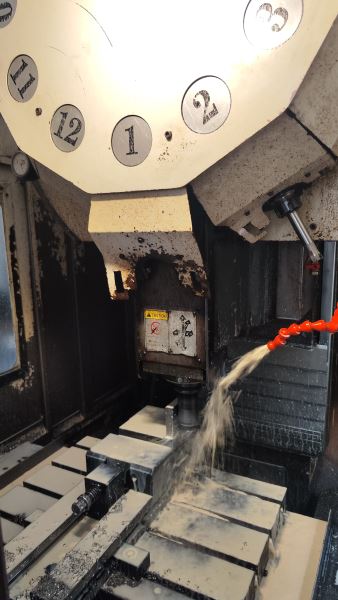 Trident TR 51E Cnc Tapping Center