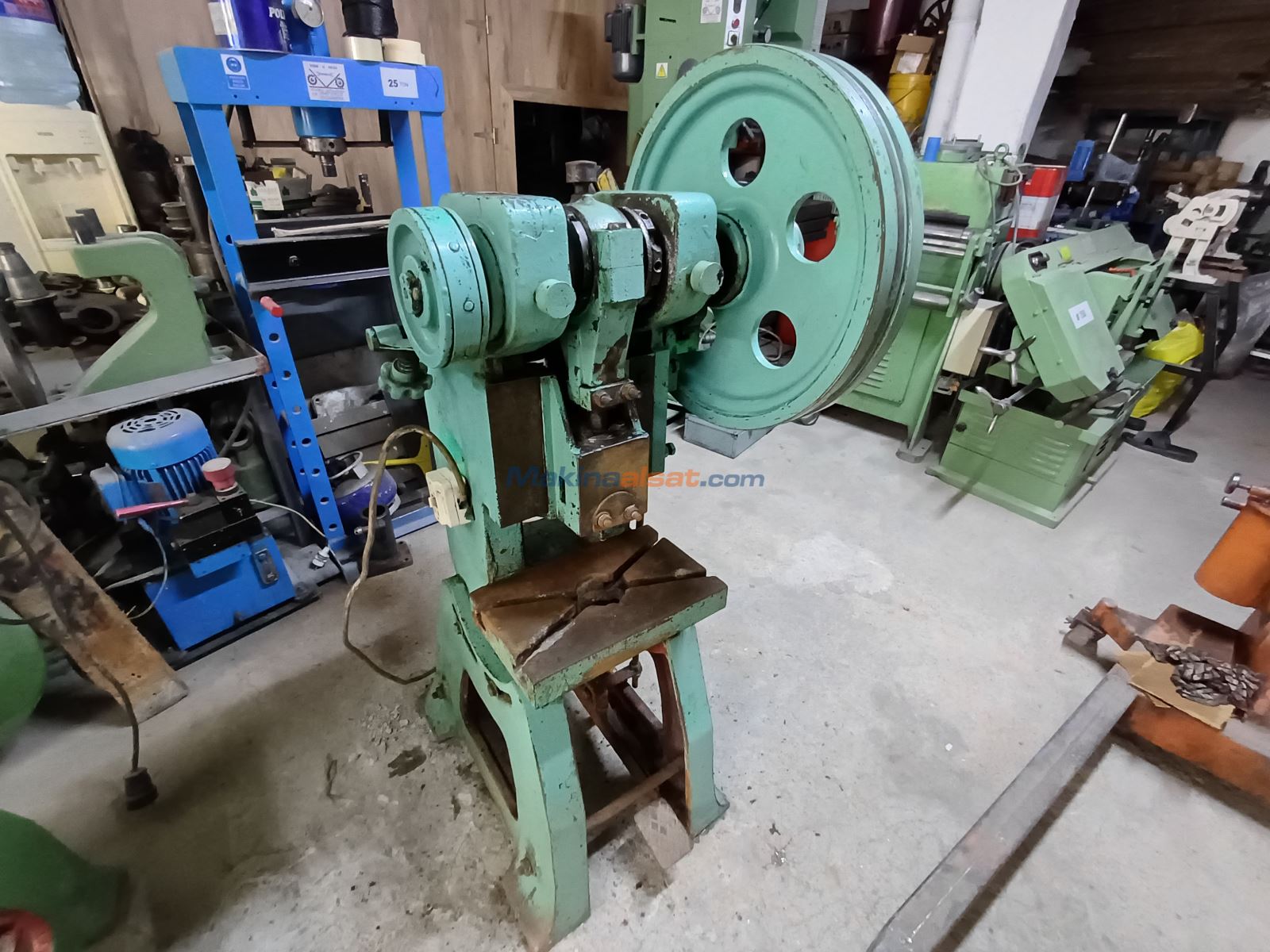 10 TON EKSANTRİK PRES