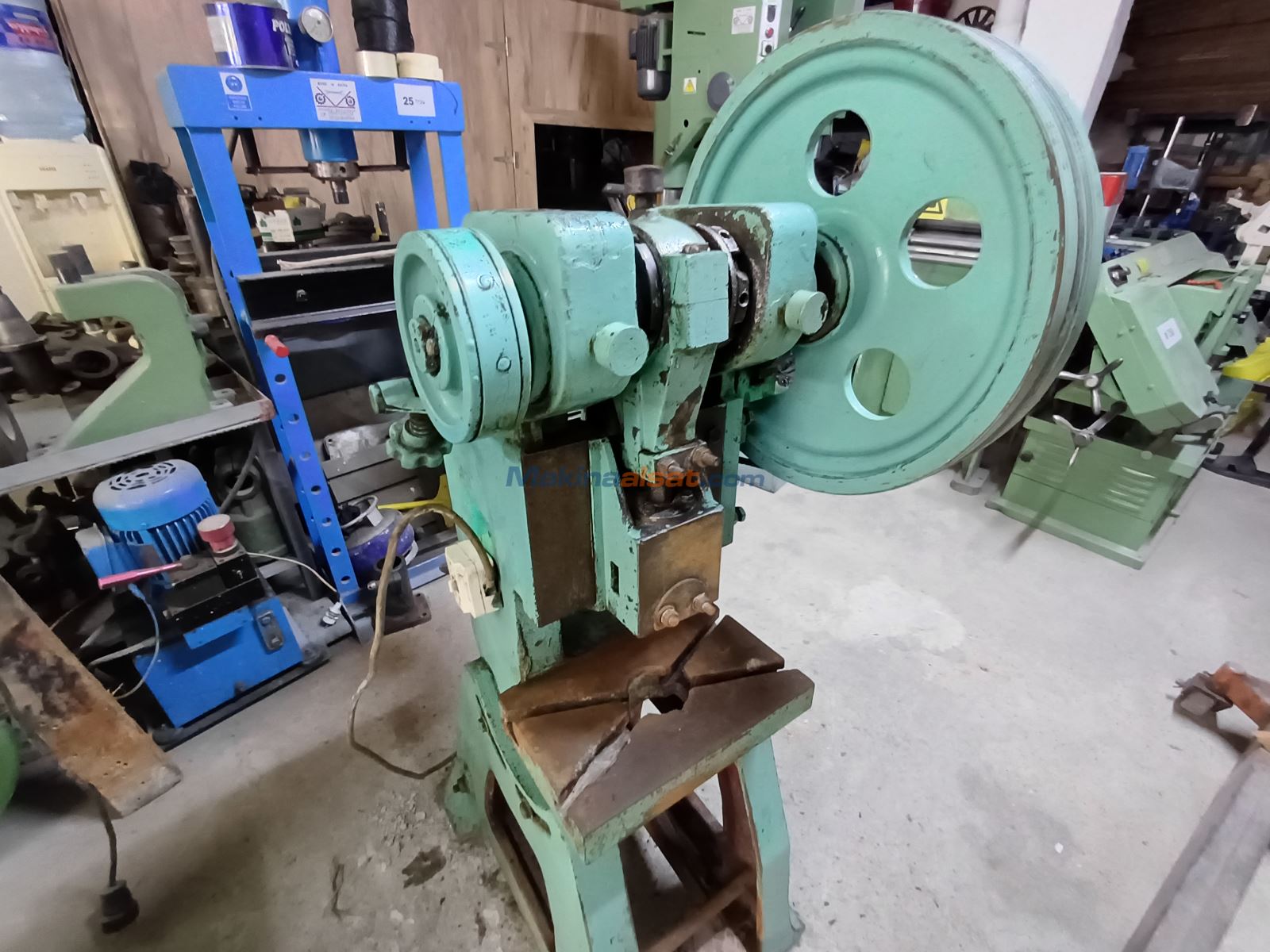 10 TON EKSANTRİK PRES