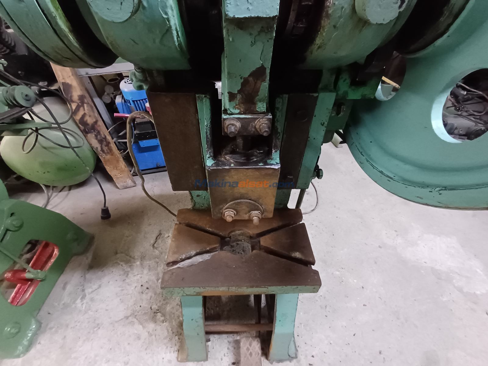 10 TON EKSANTRİK PRES