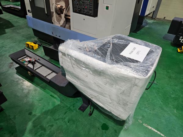 2011 Model DOOSAN PUMA 240B CNC TORNA