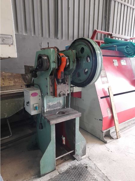 ÇELİK GÖVDE 20 TON EKSANTRİK PRES
