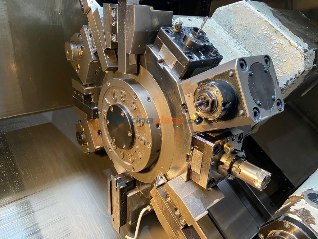 DAEWOO PUMA 240 C EKSENLİ SÜRÜCÜLÜ Cnc Torna
