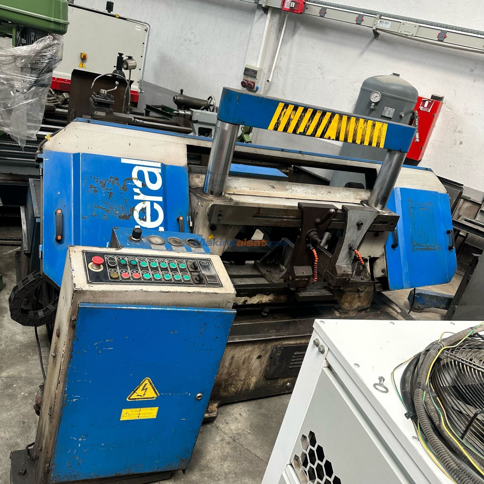 CUTERAL (İMAŞ) MARKA 350 SÜTUNLU TOPLU KESİM TAM OTOMATİK ŞERİT TESTERE