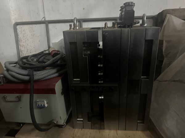 Komple Satılık Pet Şişe ve Kapak Üretim Tesisi