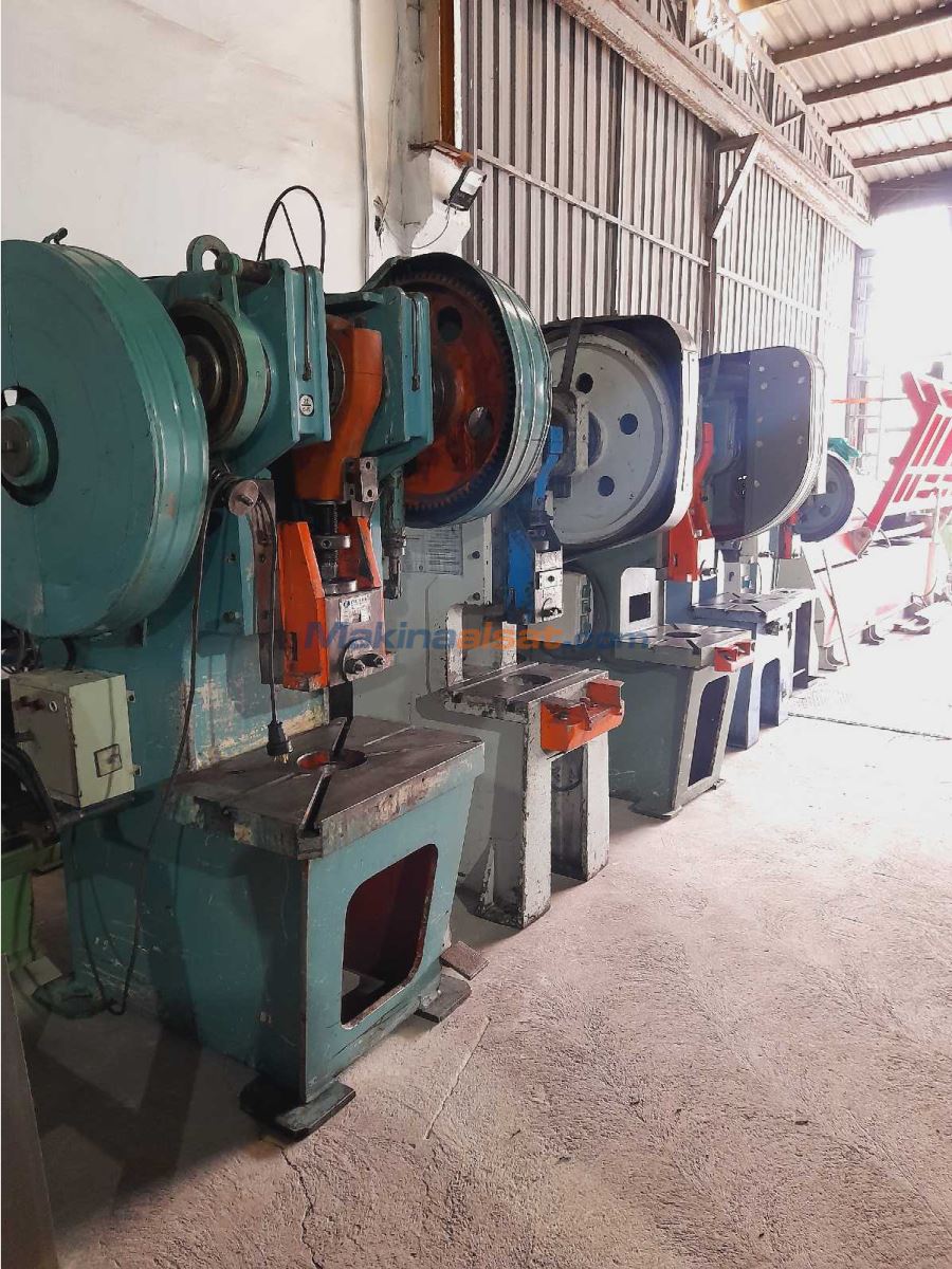 ERTÜRK 60 TON ÇELİK GÖVDE EKSANTRİK PRES