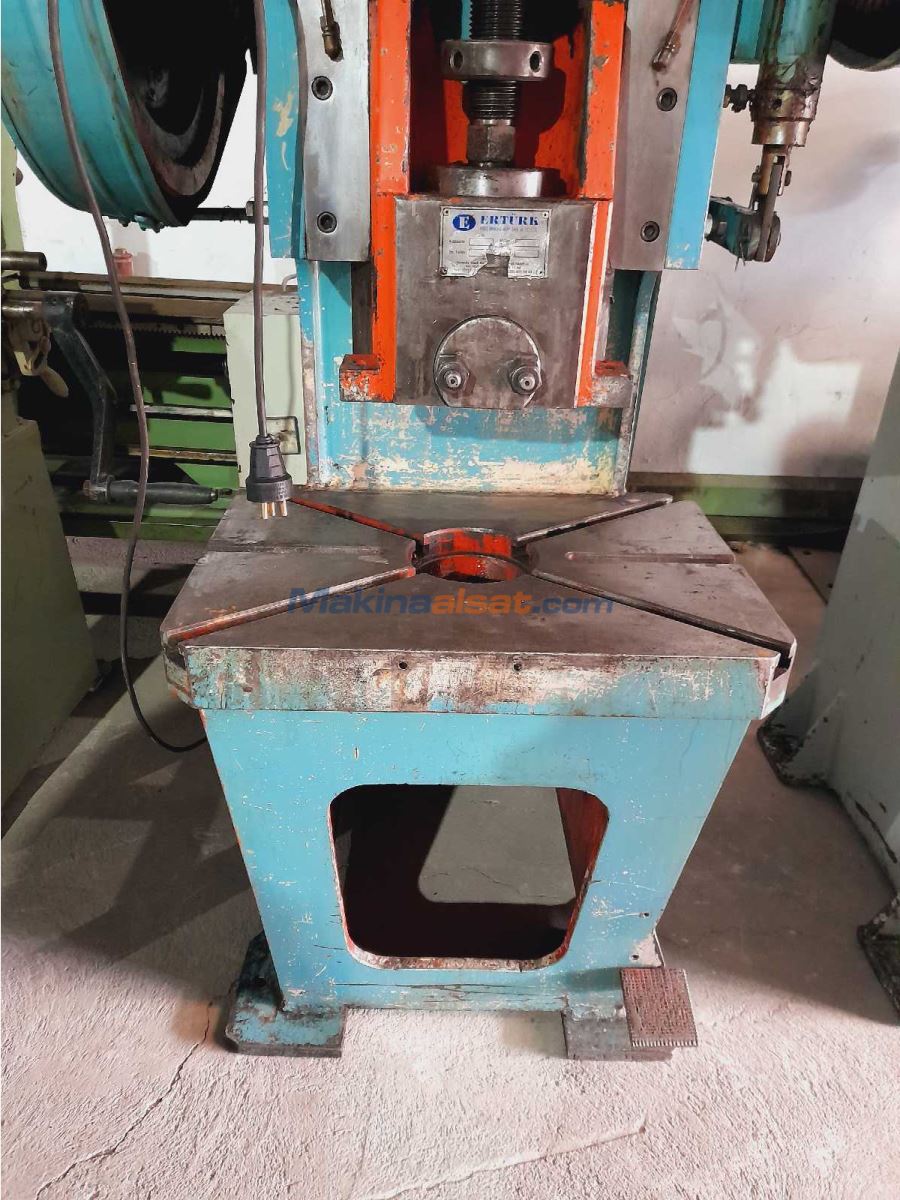 ERTÜRK 60 TON ÇELİK GÖVDE EKSANTRİK PRES