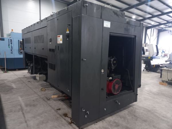 HWACHEON HITECH 550AL 15 INCH C EKSENLI 2100 BOY SMW YATAK CNC TORNA