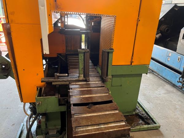 KASTO 260X260 ŞERİT TESTERE VE KONVEYÖR