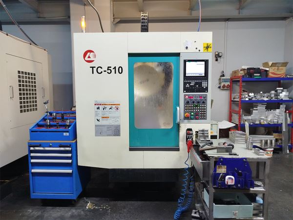 LK TC-510 CNC Tapping Center