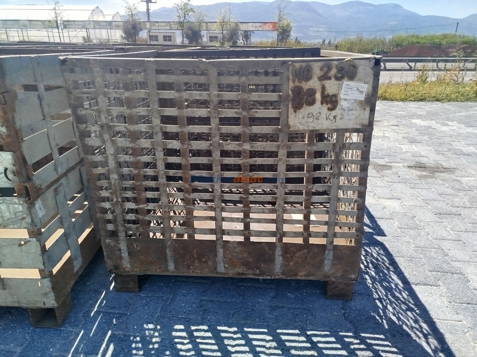 METAL KASALAR