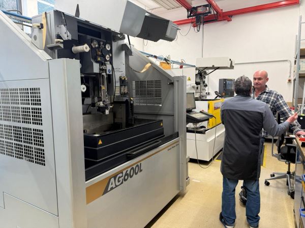 SODICK AG600L  2012 MODEL TEL EROZYON