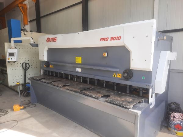 UMS 3 METRE 10.MM Hidrolik Giyotin Makas