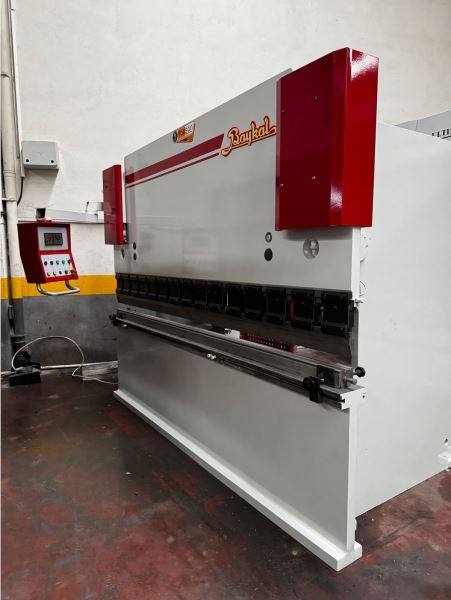 Baykal 3 Metre 120 Ton Nc Abkant Pres