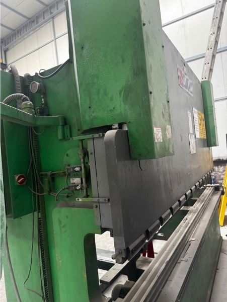 Elmalı 3 Metre 120 Ton NC Abkant Pres