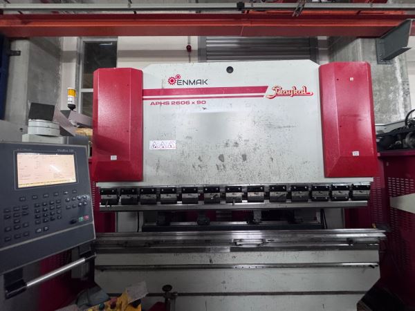 2500 x 90 TON CNC BAYKAL ABKANT PRES