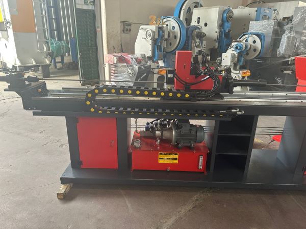 B BEND 32 CNC 3 EKSEN MALAFALI BORU BÜKME