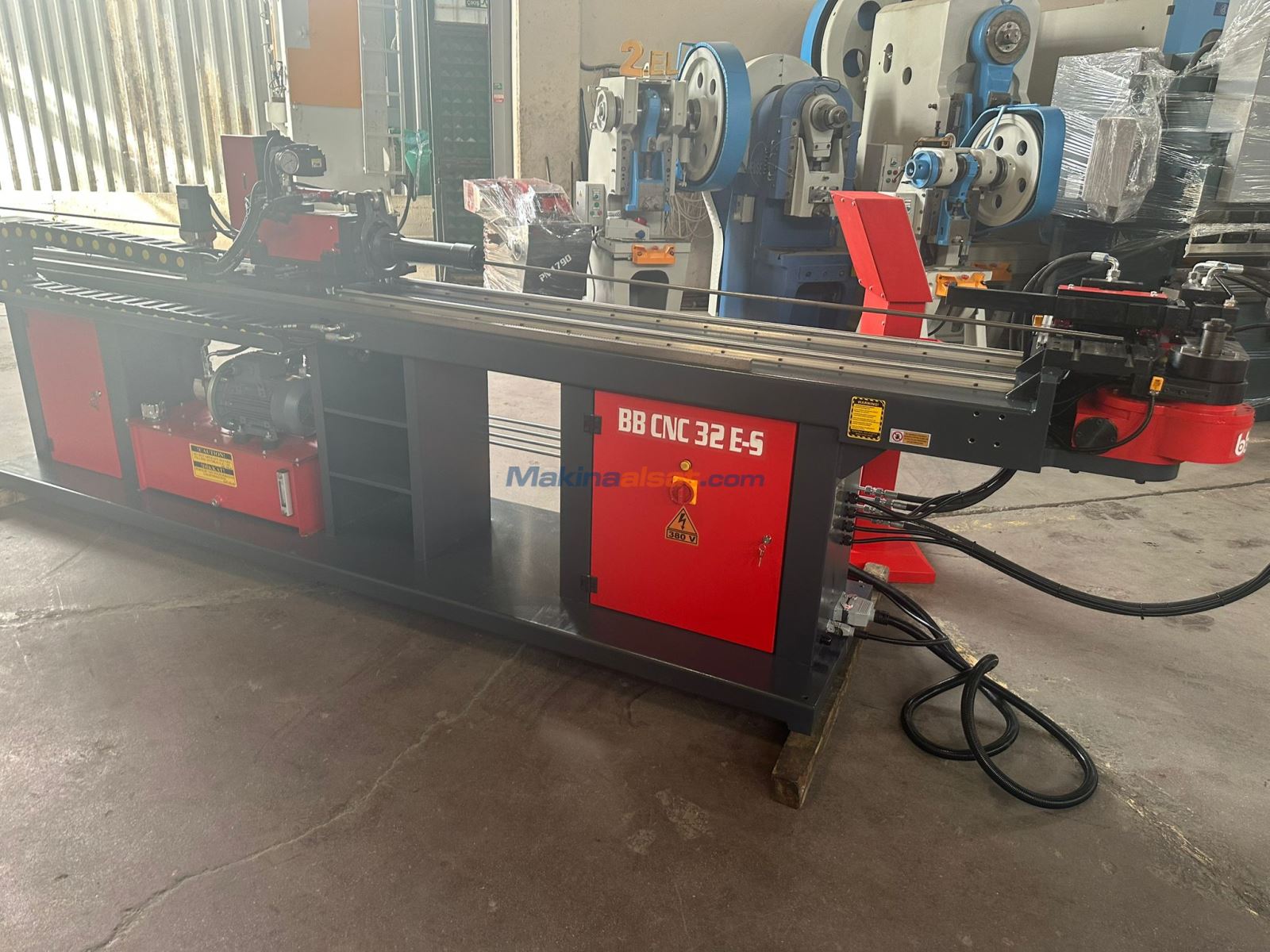 B BEND 32 CNC 3 EKSEN MALAFALI BORU BÜKME