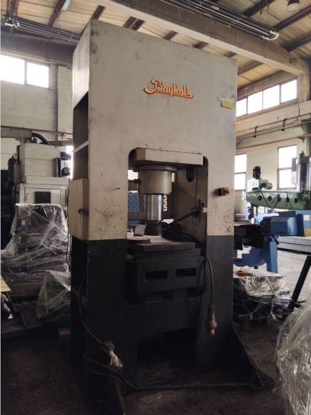 BAYKAL 140 TON DOĞRULTMA PRESİ