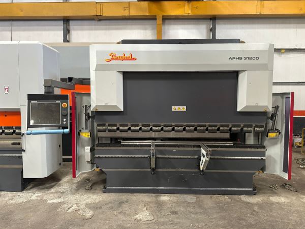 BAYKAL APHS 3000 x 200 TONLUK HİDROLİK ABKANT