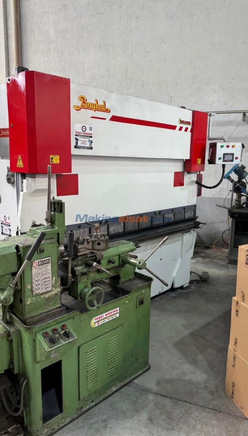 BAYKAL MARKA 2500 BOY 6 MM HİDROLİK NC KONTROL KOMPLE BAKIMLI Abkant Pres