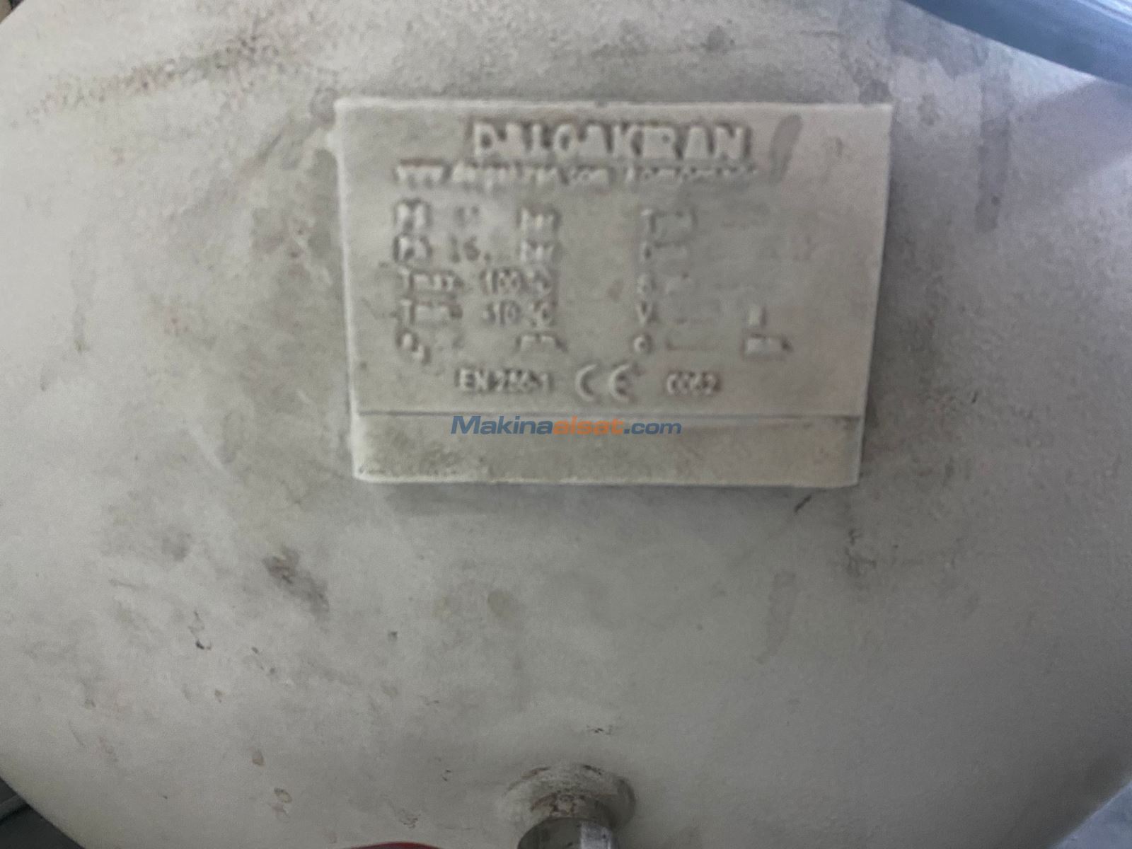 DALGAKIRAN 300 Litre PİSTONLU KOMPRESÖR