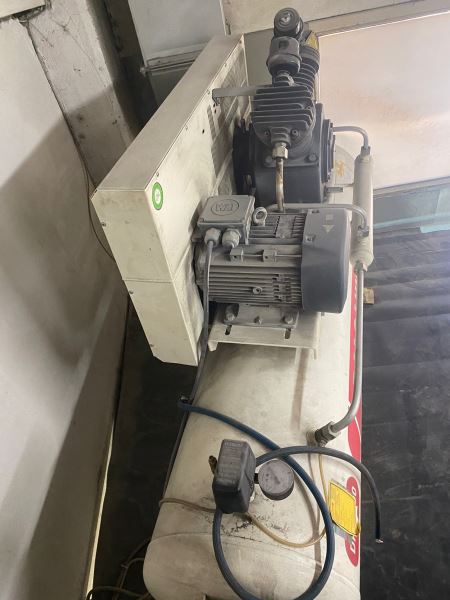 DALGAKIRAN 300 Litre PİSTONLU KOMPRESÖR