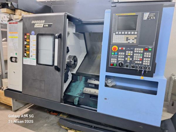 DOOSAN 8 İNÇ CNC TORNA