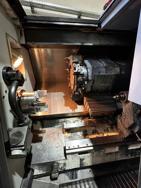 DOOSAN Lynx 220LM / C EKSEN /4 adet Canlı Takım CNC Torna