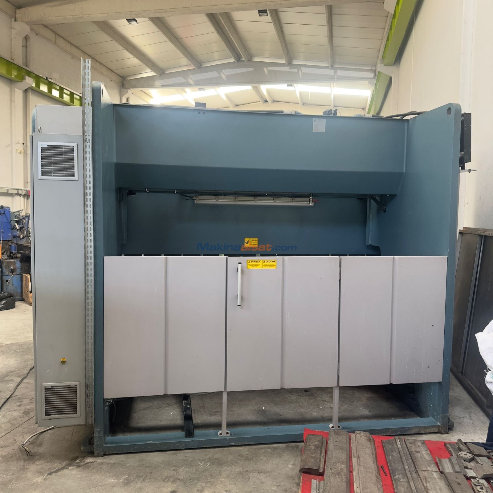 DURMAZLAR AD-S 30135 6 EKSEN CNC HİDROLİK ABKANT PRES