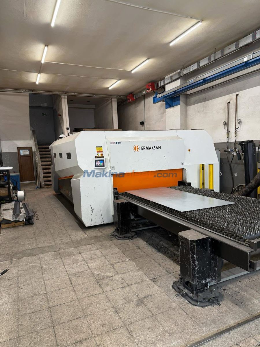 ERMAKSAN 1500 x 3000 MM 6 KW FIBER LAZER