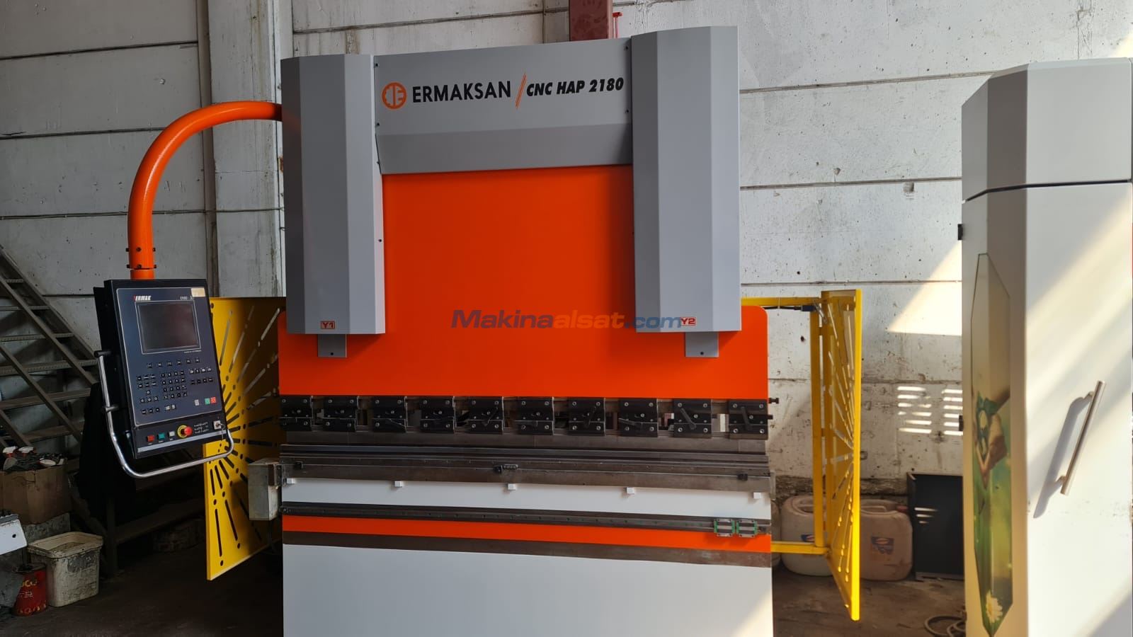 ERMAKSAN 2100 x 80 TON CNC ABKANT PRES