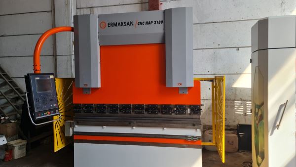 ERMAKSAN 2100 x 80 TON CNC ABKANT PRES