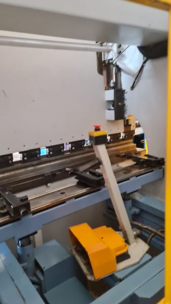 ERMAKSAN CNC HAP 2100 x 80 TONLUK HİDROLİK ABKANT