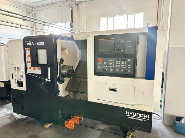 HYUNDAI L 210 LA CNC TORNA