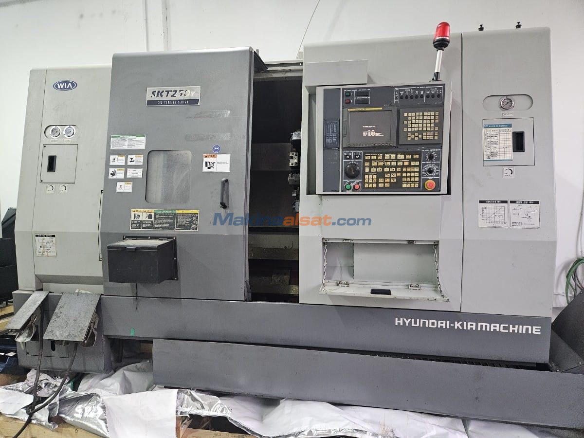 Hyundia SKT250Y ( C ve Y Eksen ) 2009 CNC Torna