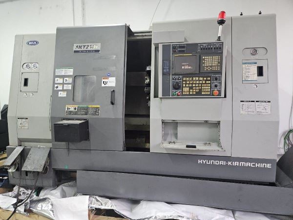 Hyundia SKT250Y ( C ve Y Eksen ) 2009 CNC Torna