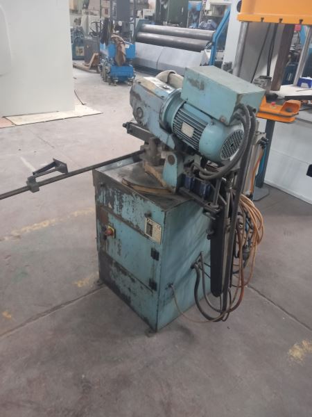 İLERİ TEKNİK 275 YARI OTOMATİK SULU KESİM