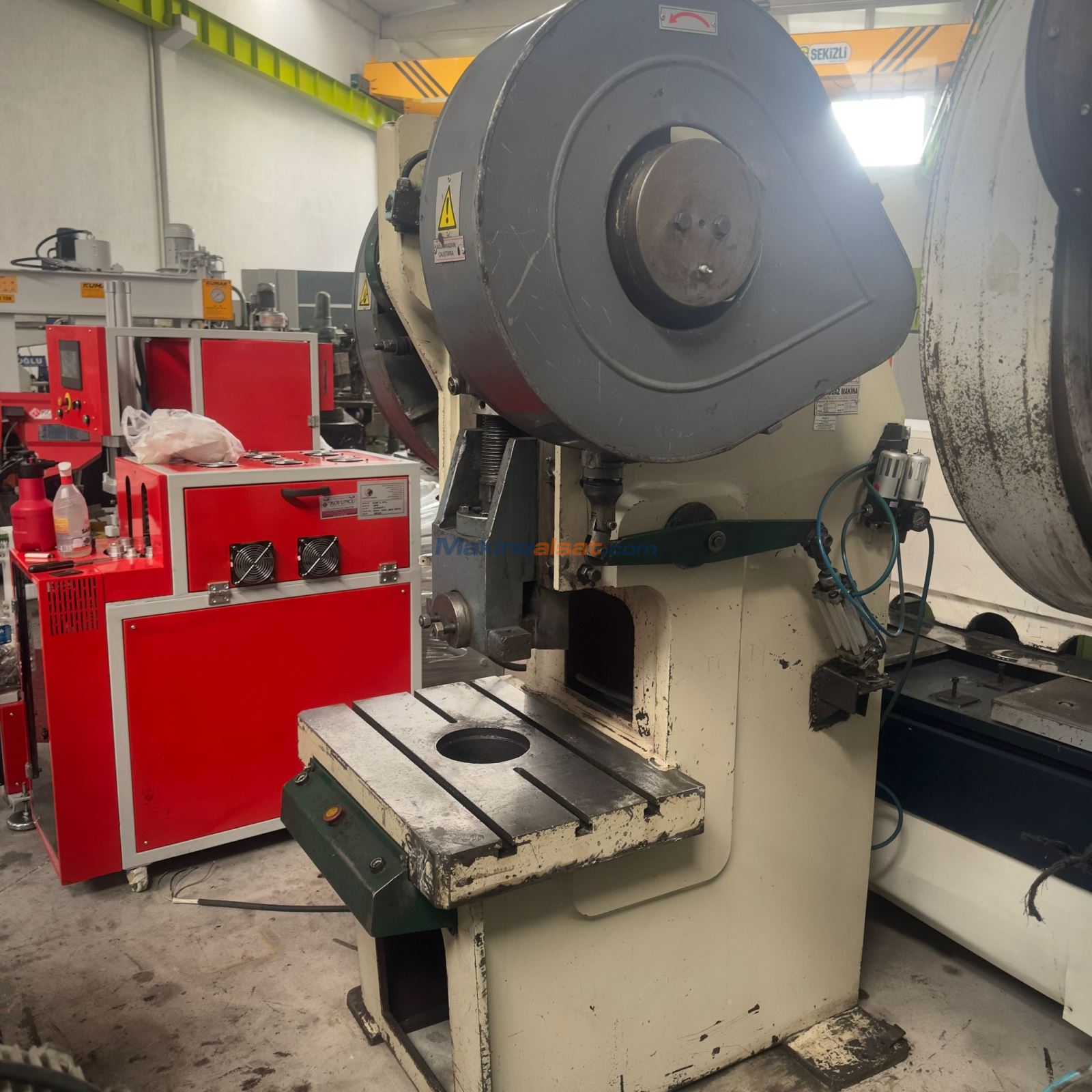 KODAZ MARKA 60 TON ÇELİK GÖVDE EKSANTRİK PRES
