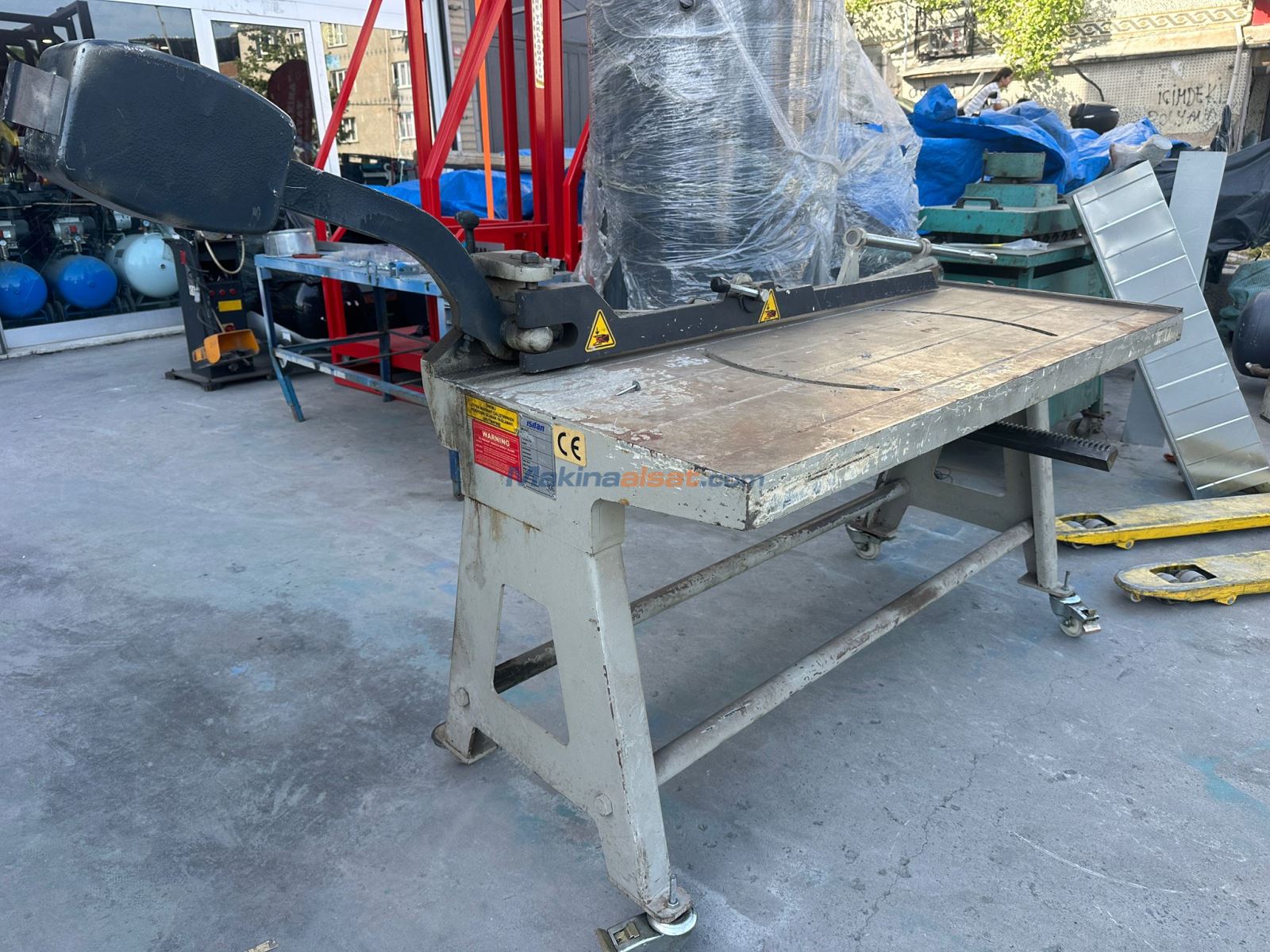 127 CM ISITAN KOLLU GİYOTİN MAKAS