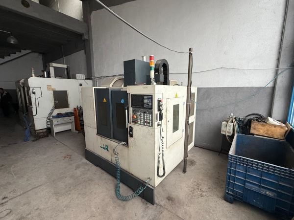 Ler VQ75 CNC Dik İşlem