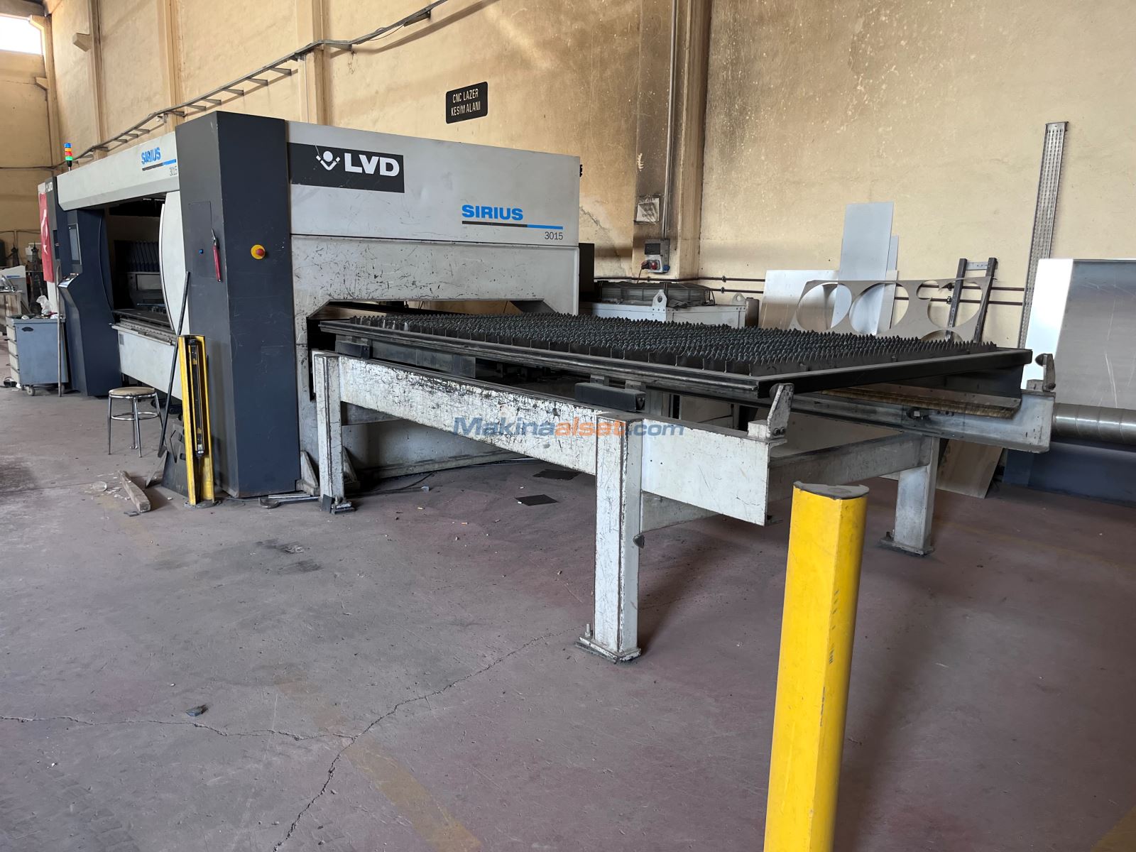 LVD SIRIUS 3015 4KW Lazer Kesim