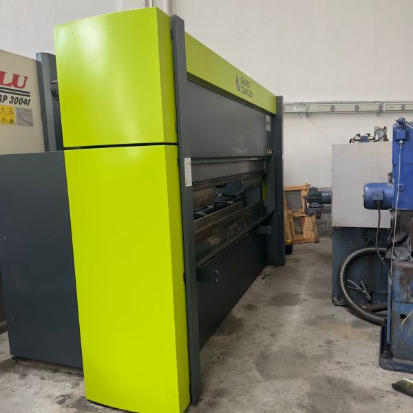SAFAN DARLEY MARKA 3X100 TON 6 EKSEN CNC SERVO ABKANT PRES