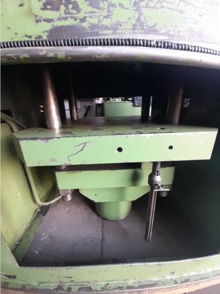 ÖZKOÇ MARKA 160 TON SIVAMA PRESİ