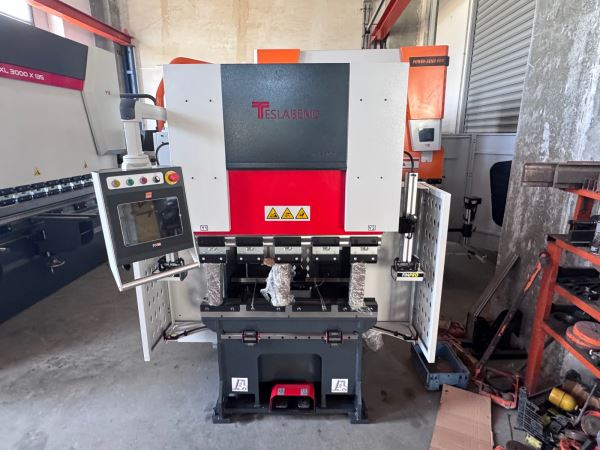 1 METRE 25 TON CNC ABKANT PRES