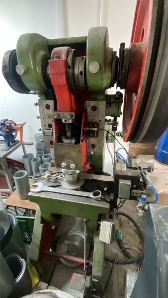 25 TON EKSANSTRİK PRES