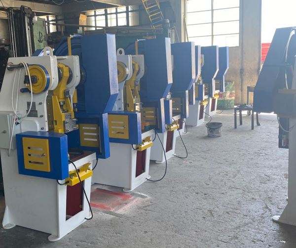 35 TON C TİPİ EKSANTRİK PRES